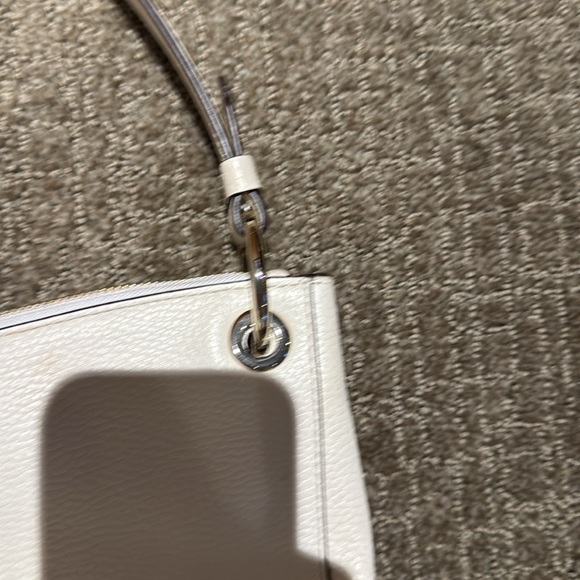 Kate Spade white pebbled leather shoulder bag - Picture 9 of 12